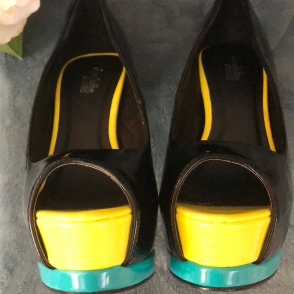 Charlotte Russe Ultra Cool Pumps - Picture 5 of 10